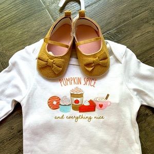 Pumpkin Spice Hudson Baby 3-Piece Set Size 6-9 Months